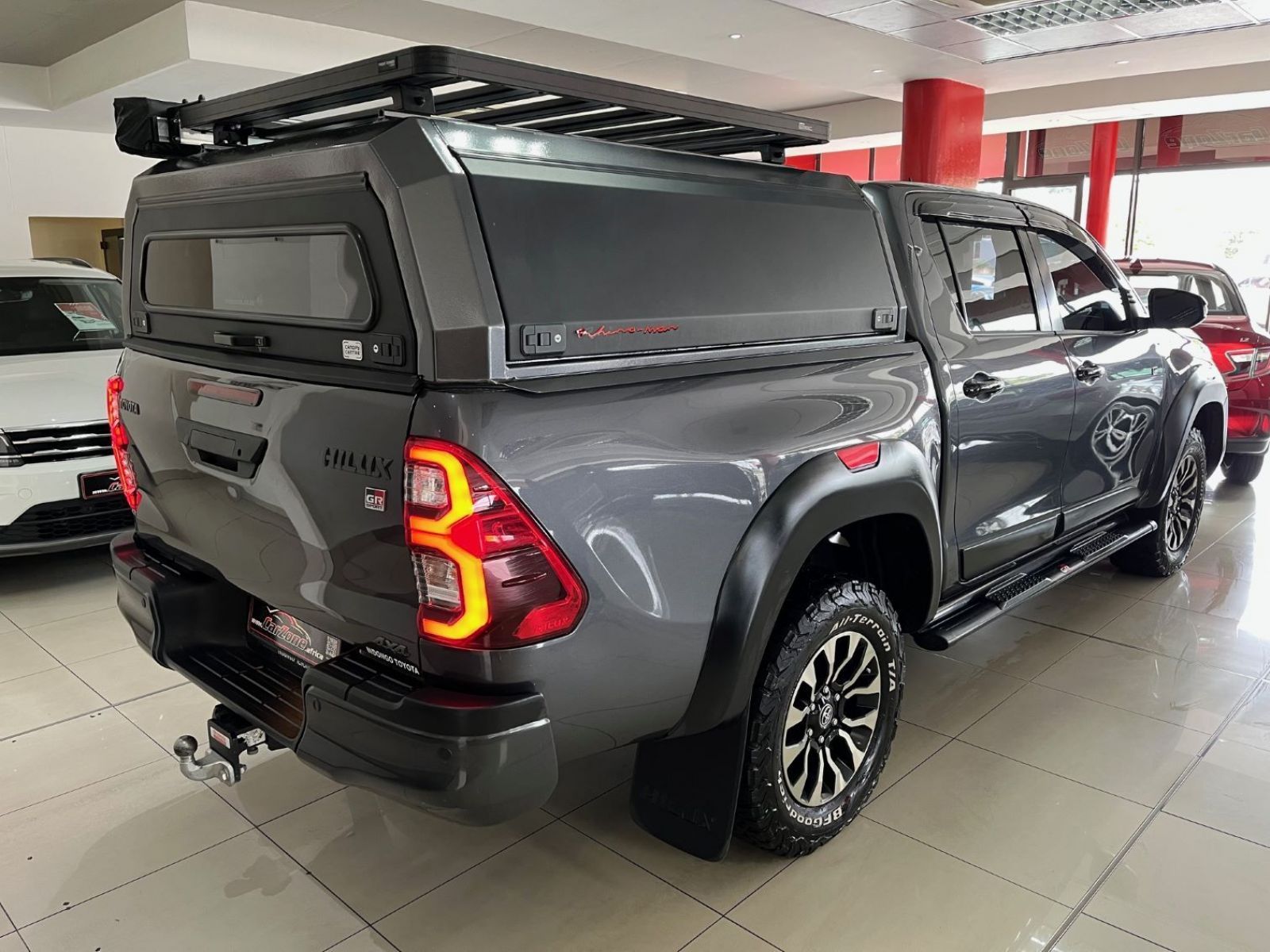 2022 Toyota Hilux 2.8 GD-6 GR-S 4x4 A/T D/C photo