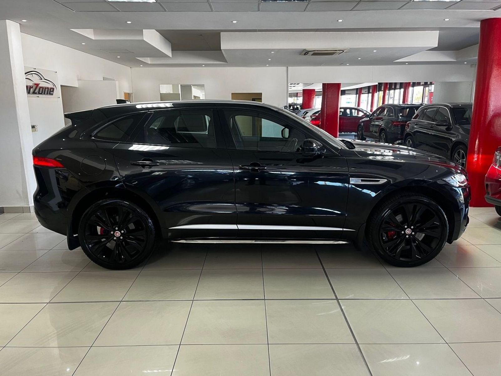 2017 Jaguar Jaguar F-pace 3.0 V6 S/c Awd S photo