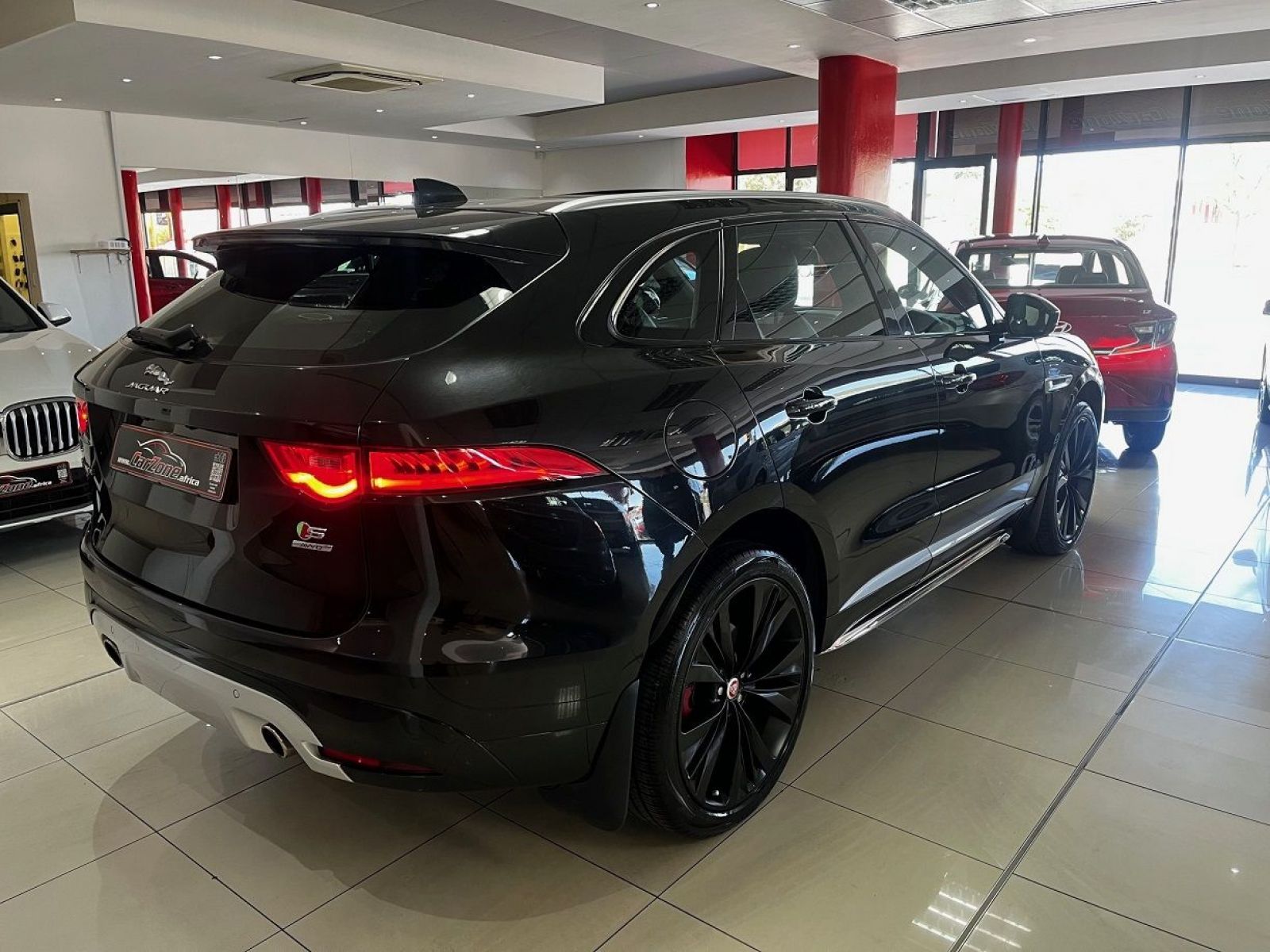 2017 Jaguar Jaguar F-pace 3.0 V6 S/c Awd S photo