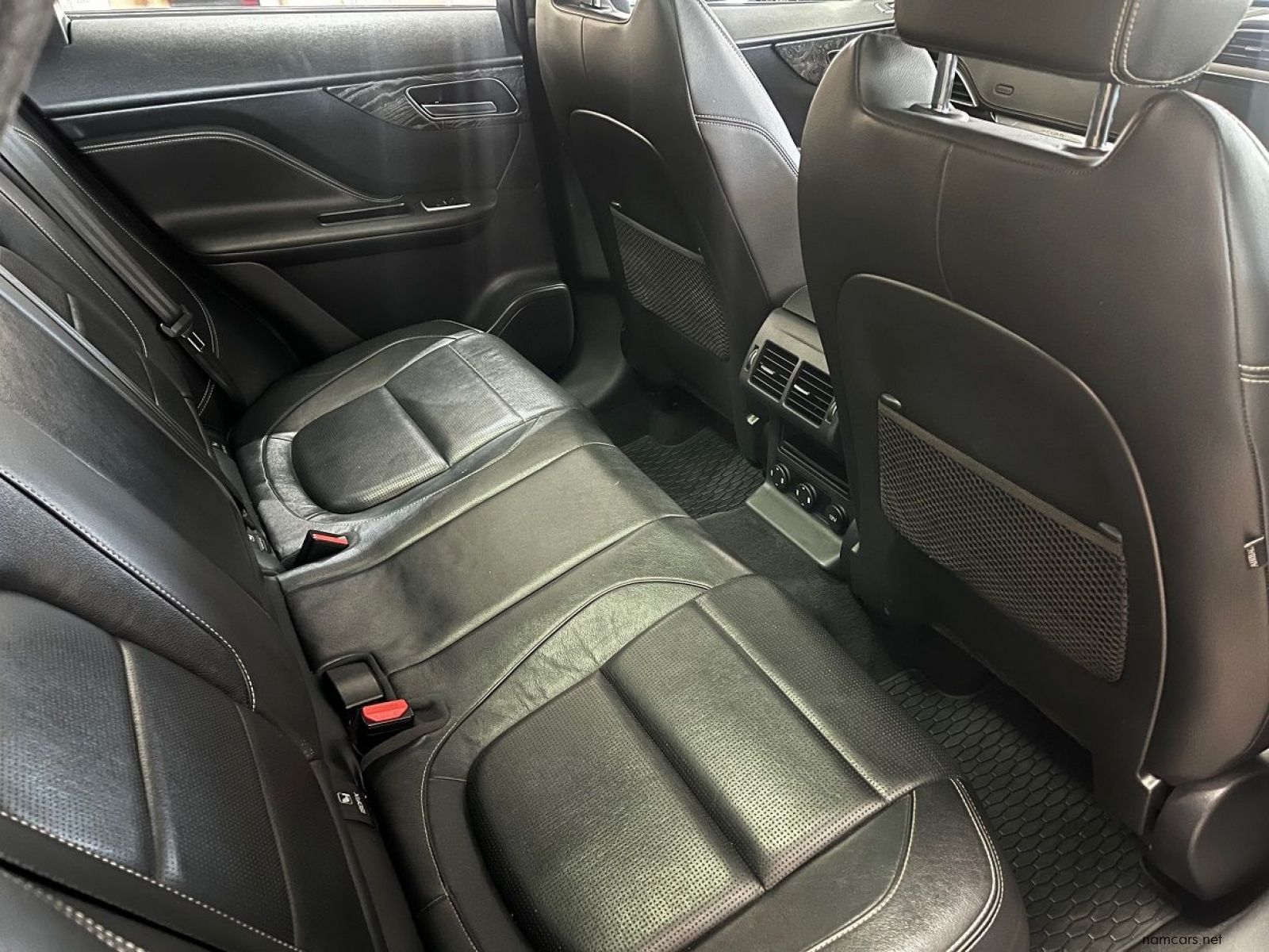 2017 Jaguar Jaguar F-pace 3.0 V6 S/c Awd S photo