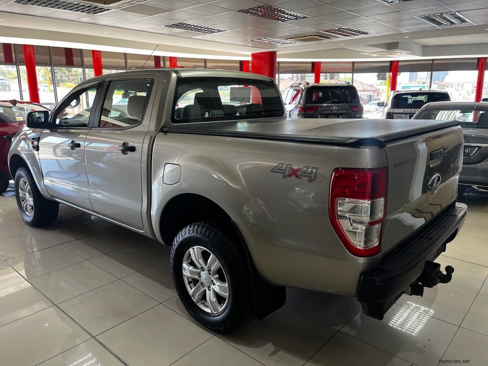 2017 Ford Ranger 2.2tdci Xl 4x4 P/u D/c photo