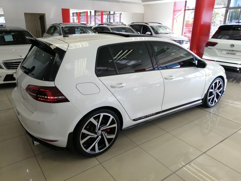 16 Volkswagen Golf 7 2 0 Gti Dsg Clubsport 195kw For Sale 32 000 Km Dsg Transmission Carzone