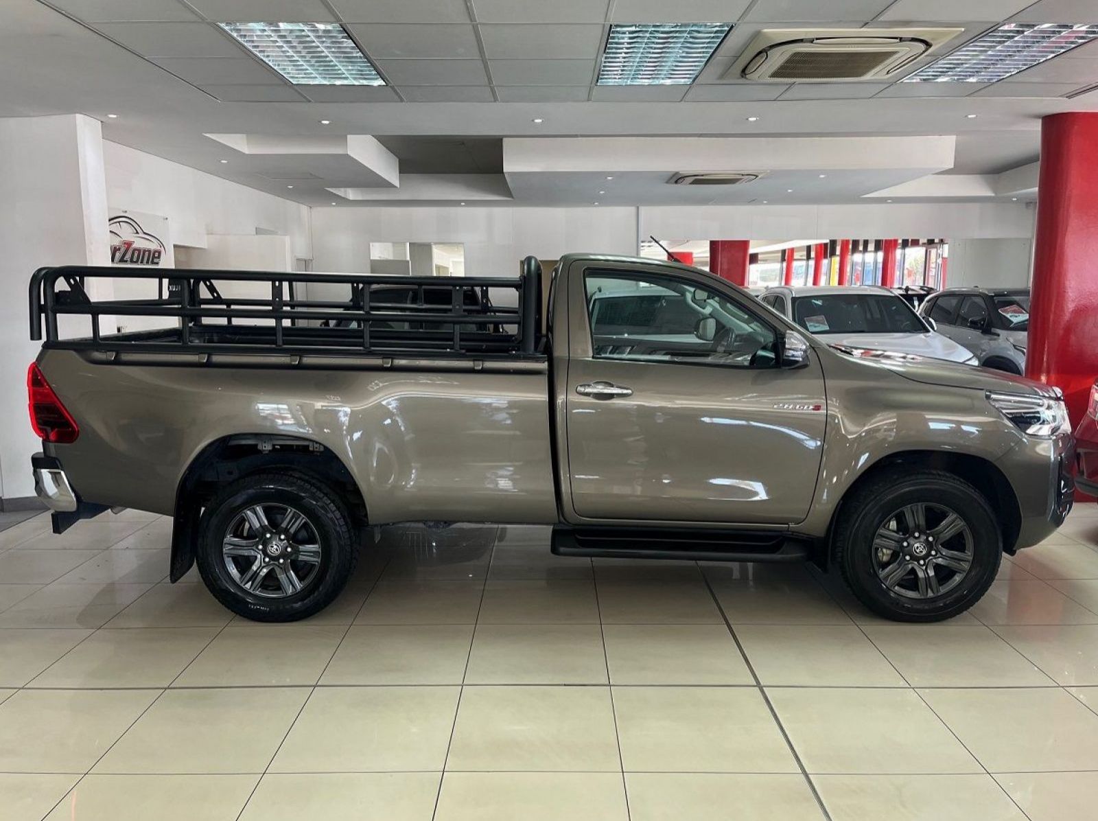 2022 Toyota Hilux 2.8 Gd-6 Rb Raider A/t P/u S/c pictures
