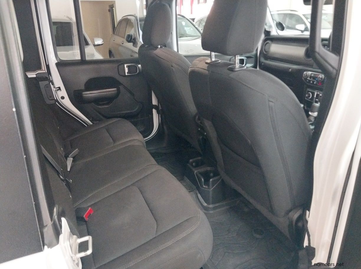 2021 Jeep Jeep Wrangler 3.6 Sport AT pictures