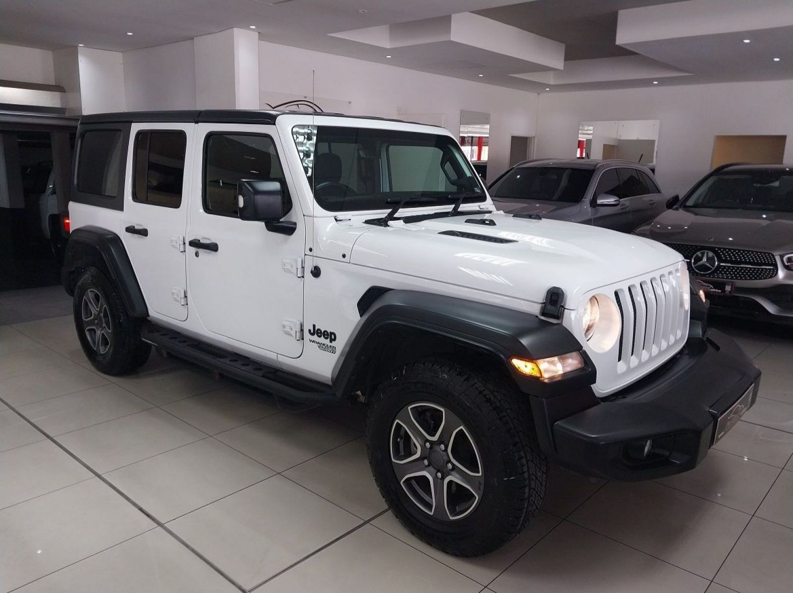 Used Jeep Wrangler 3.6 V6 Sport A/T  for sale in Windhoek, Namibia