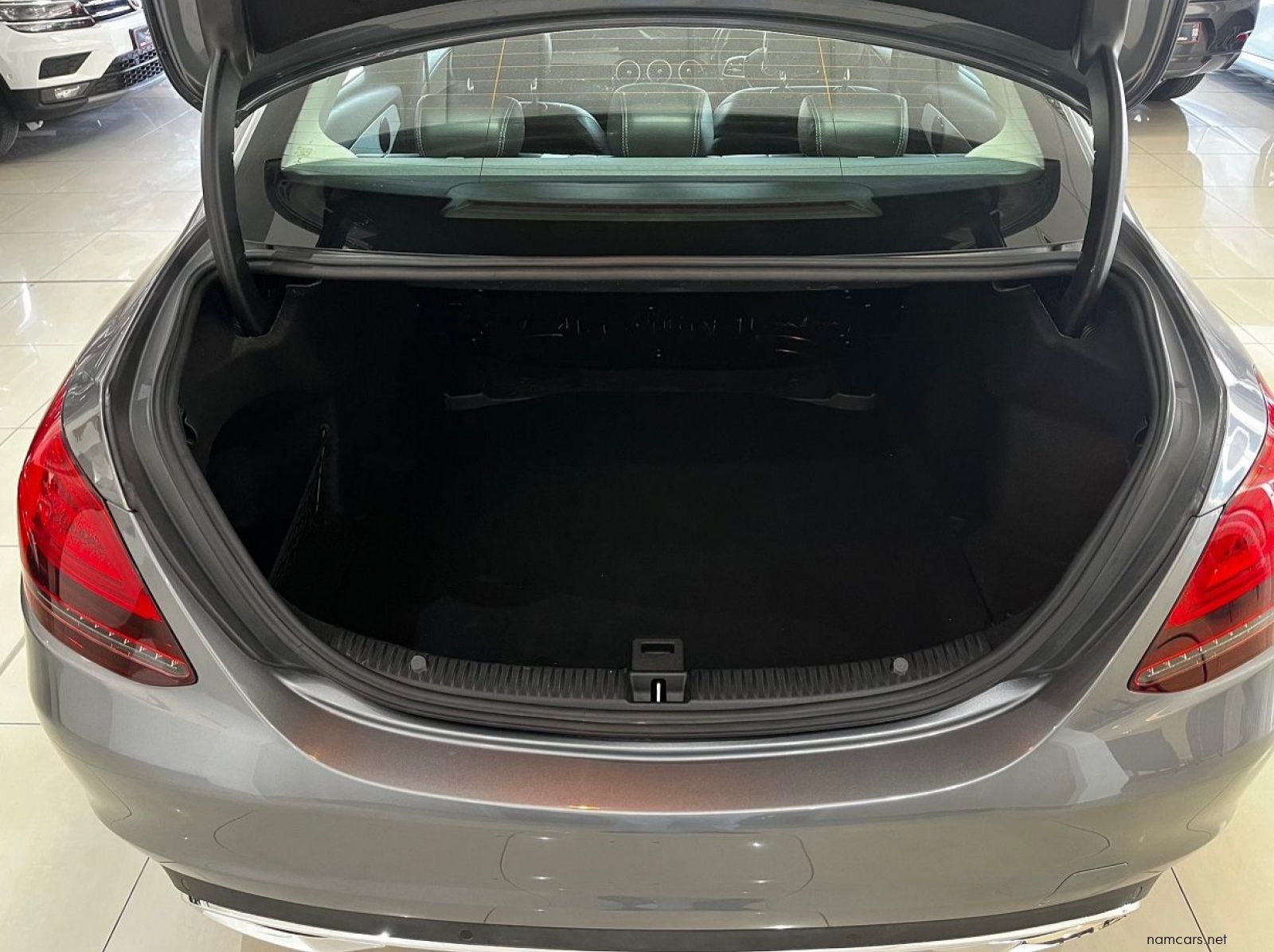 2020 Mercedes-Benz C-class C200 A/t pictures