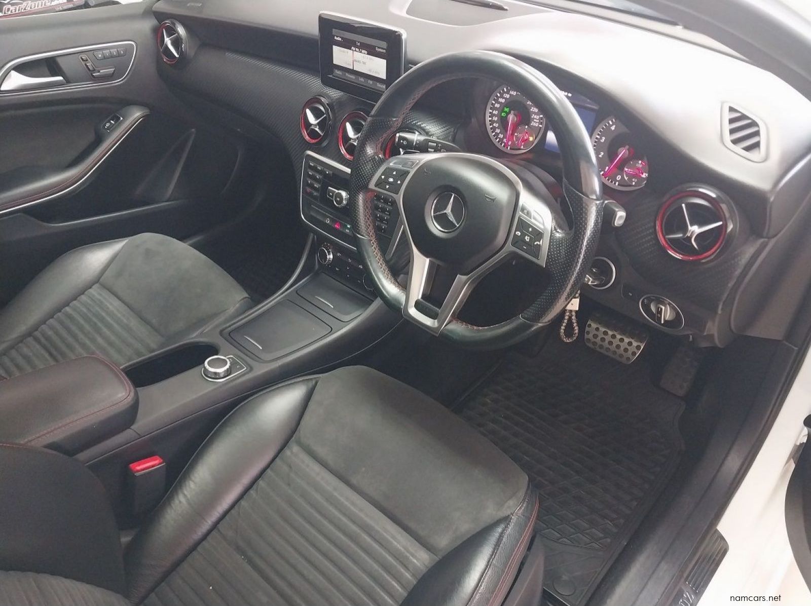 2014 Mercedes-Benz A250 Sport A/T pictures