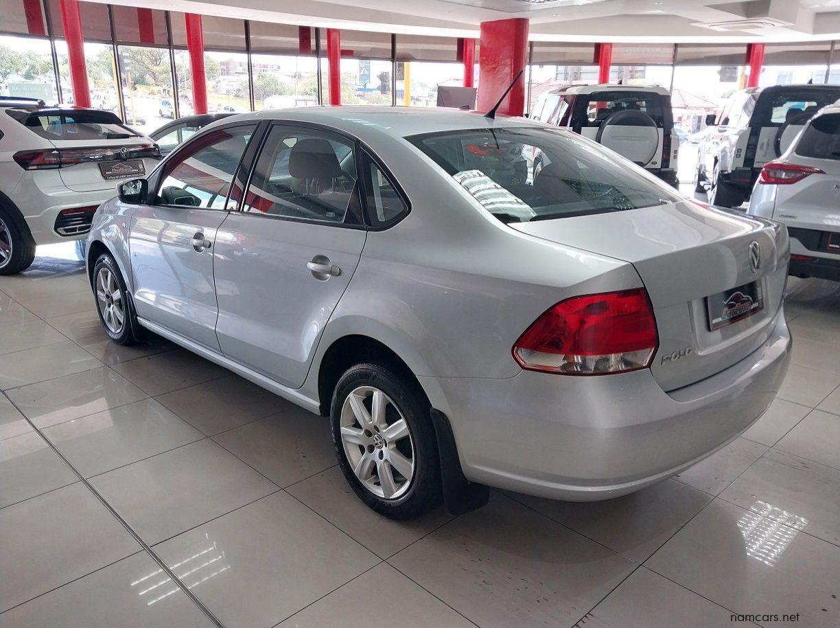 2013 Volkswagen Polo 1.6 Comfortline pictures