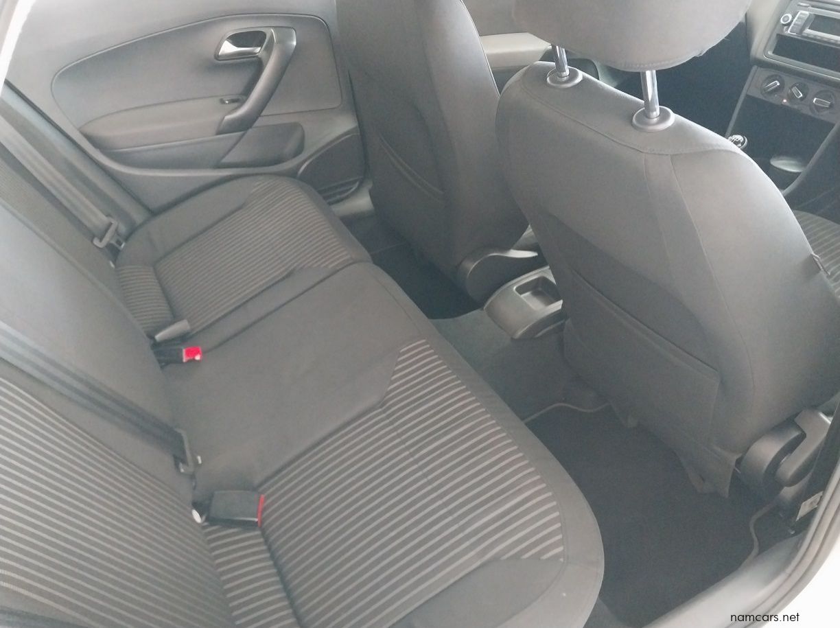 2013 Volkswagen Polo 1.6 Comfortline pictures