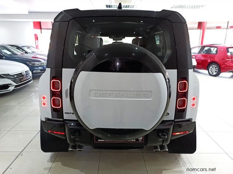 2022 Land Rover Defender 110 P525 V8 386kW pictures