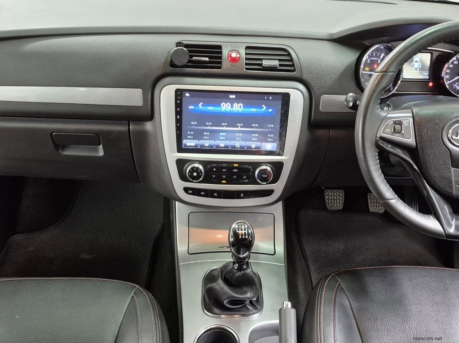 2022 JAC T8 1.9TDi Lux 4x4 pictures