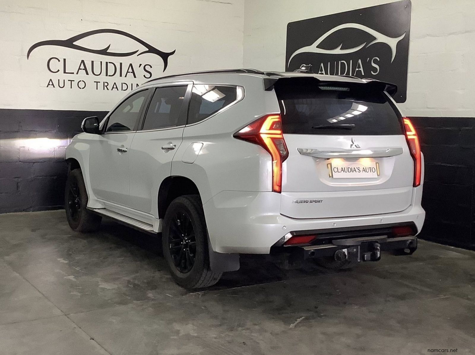 2022 Mitsubishi Pajero Sport 2.4l 4x4 pictures