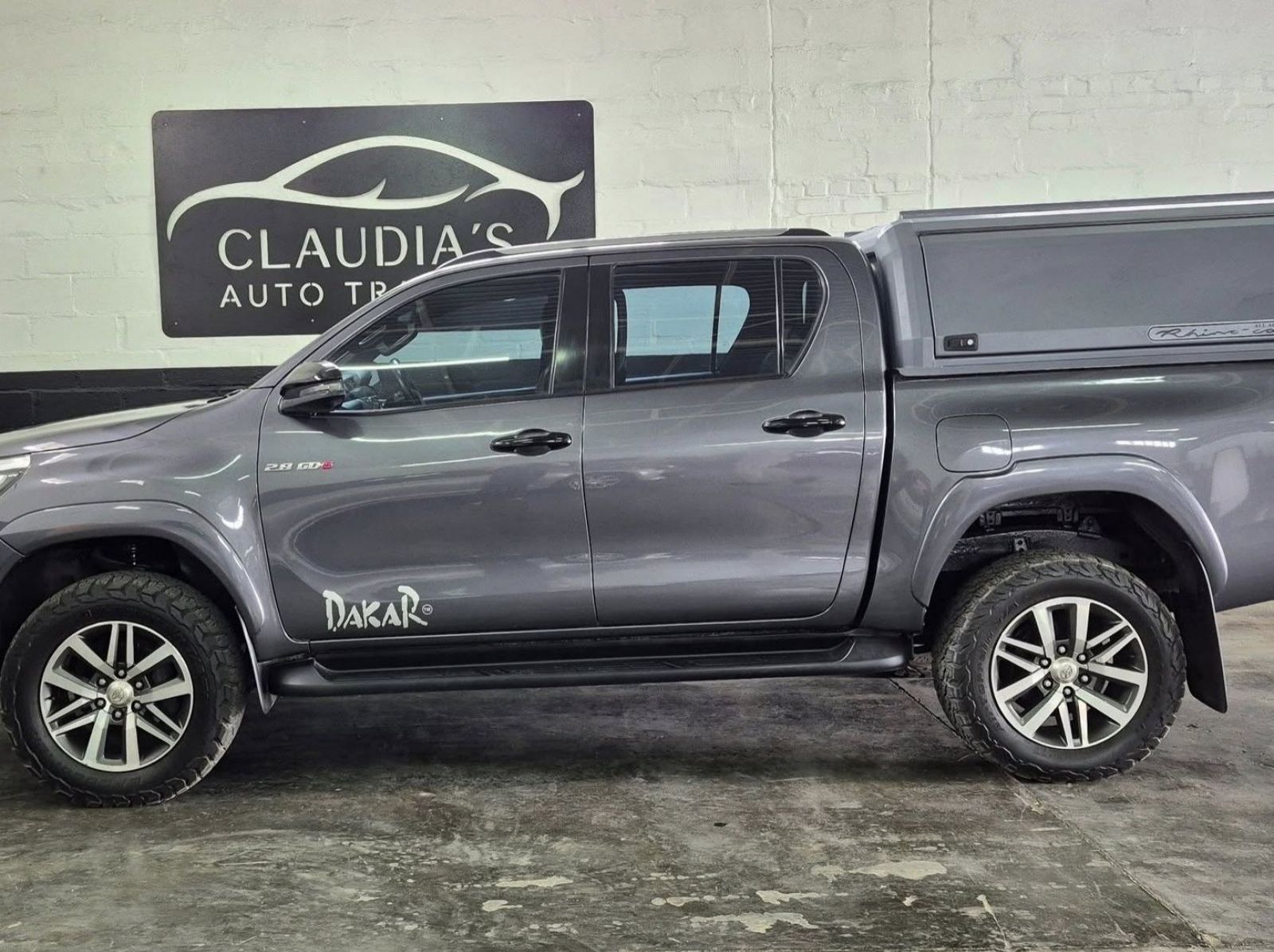 2018 Toyota Hilux 2.8l GD-6 Raider 4x4 pictures