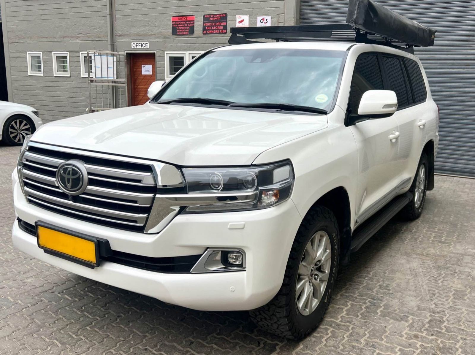 Used Toyota Land Cruiser 200 VXR  for sale in Swakopmund, Namibia