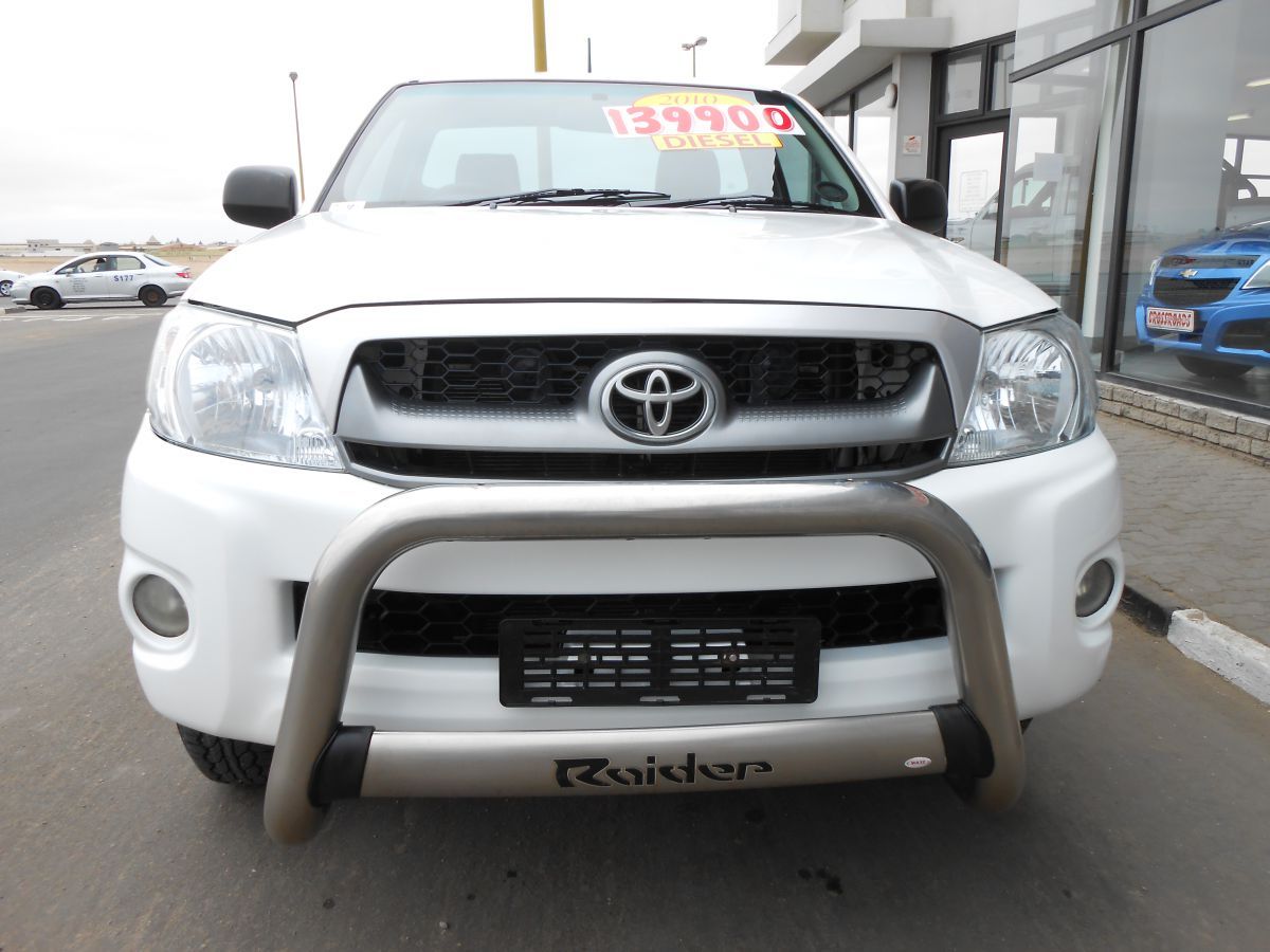2010 Toyota HILUX 2.5 D4D diesel for sale 258 000 Km Manual