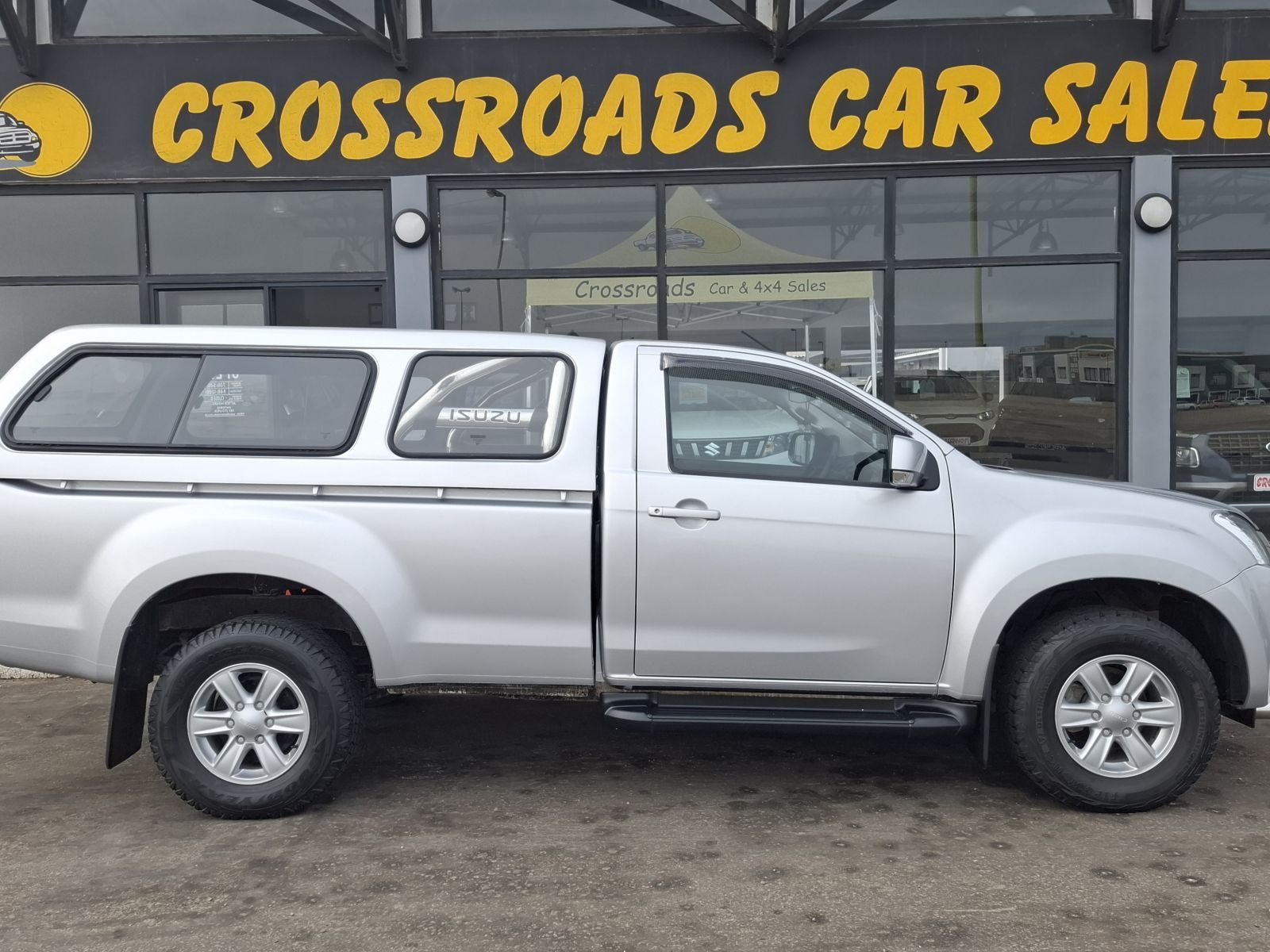 2016 Isuzu KB240 LE S/C 2X4 photo