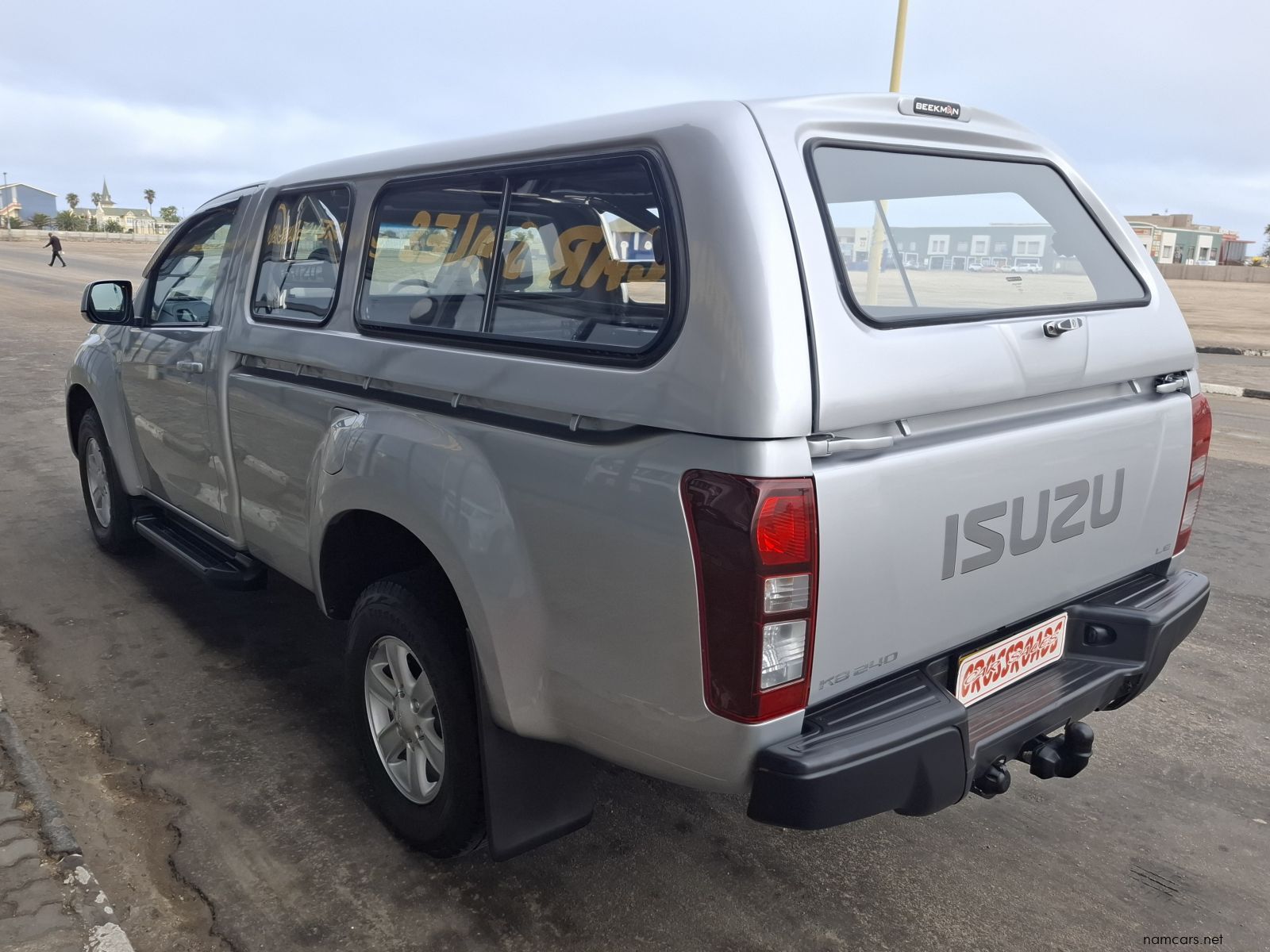 2016 Isuzu KB240 LE S/C 2X4 photo