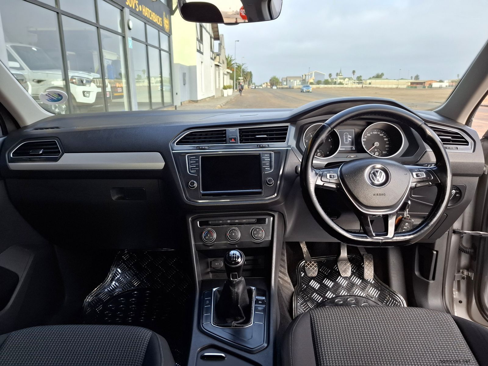 2017 Volkswagen TIGUAN 1.4 TSI TRENDLINE photo