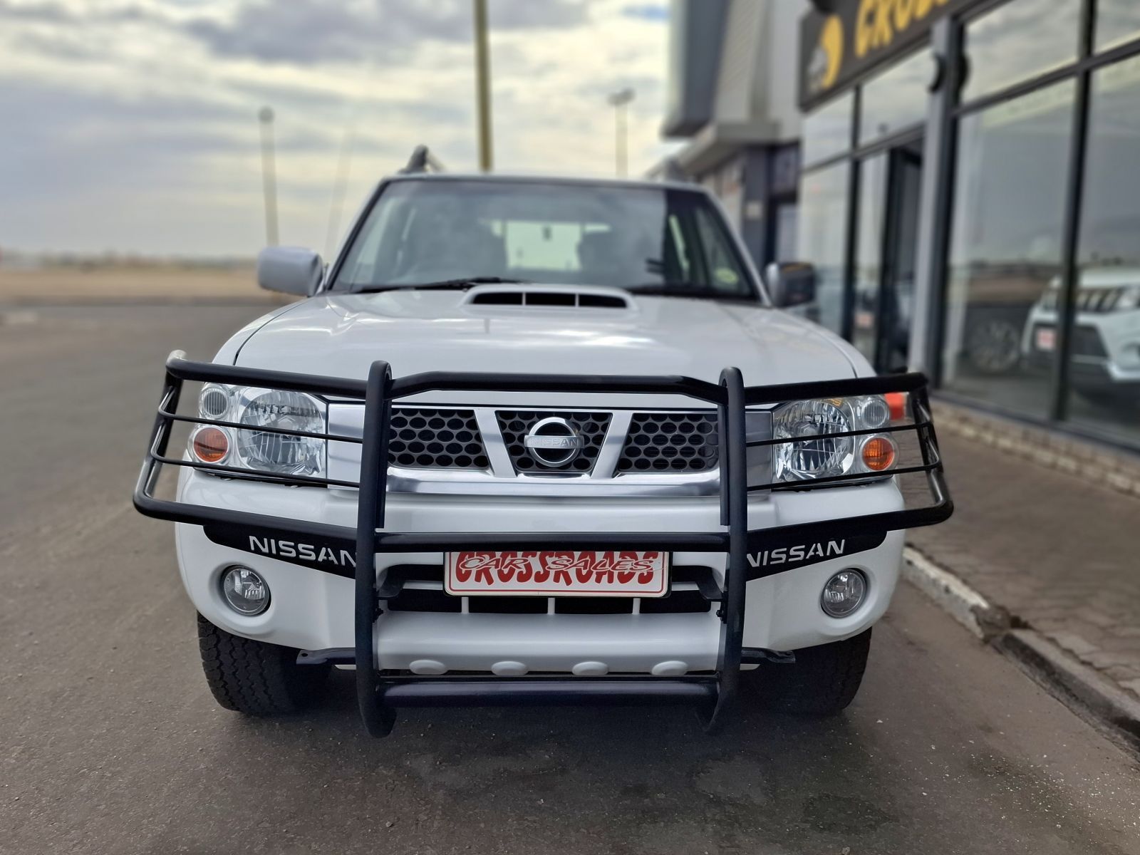 2019 Nissan NISSAN NP300 2.5 TDI D/C 2X4 photo