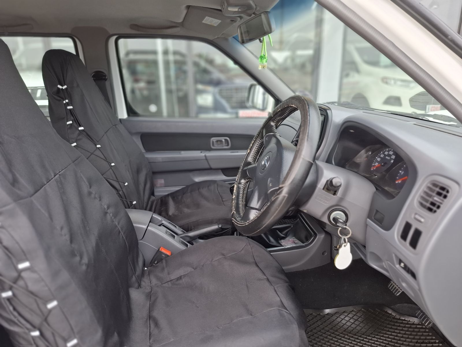 2019 Nissan NISSAN NP300 2.5 TDI D/C 2X4 photo