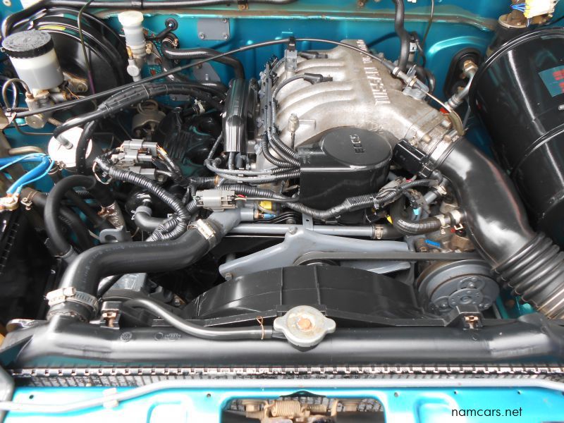 1997 Nissan HARDBODY 3.0 V6 for sale 188 000 Km Manual transmission