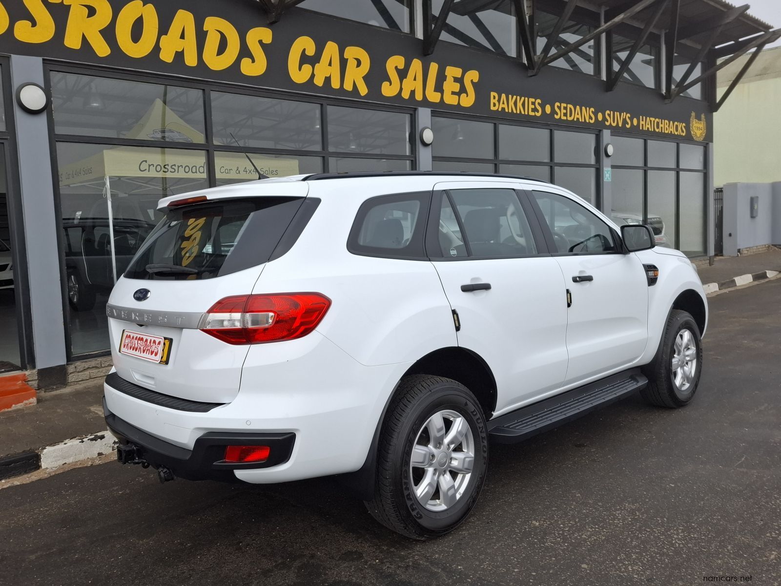 2017 Ford FORD EVEREST 2.2 XLS A/T 4X2 photo