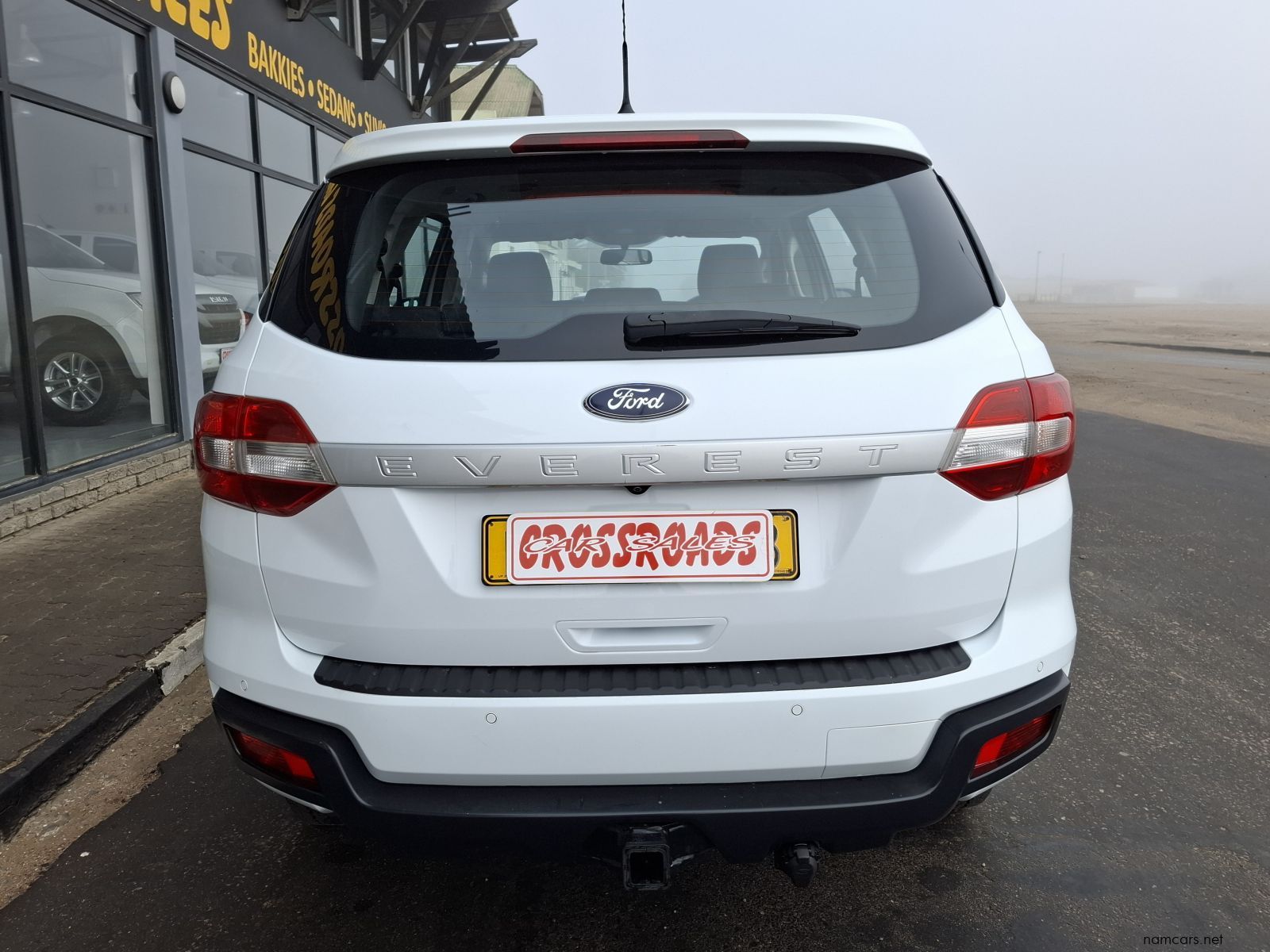 2017 Ford FORD EVEREST 2.2 XLS A/T 4X2 photo