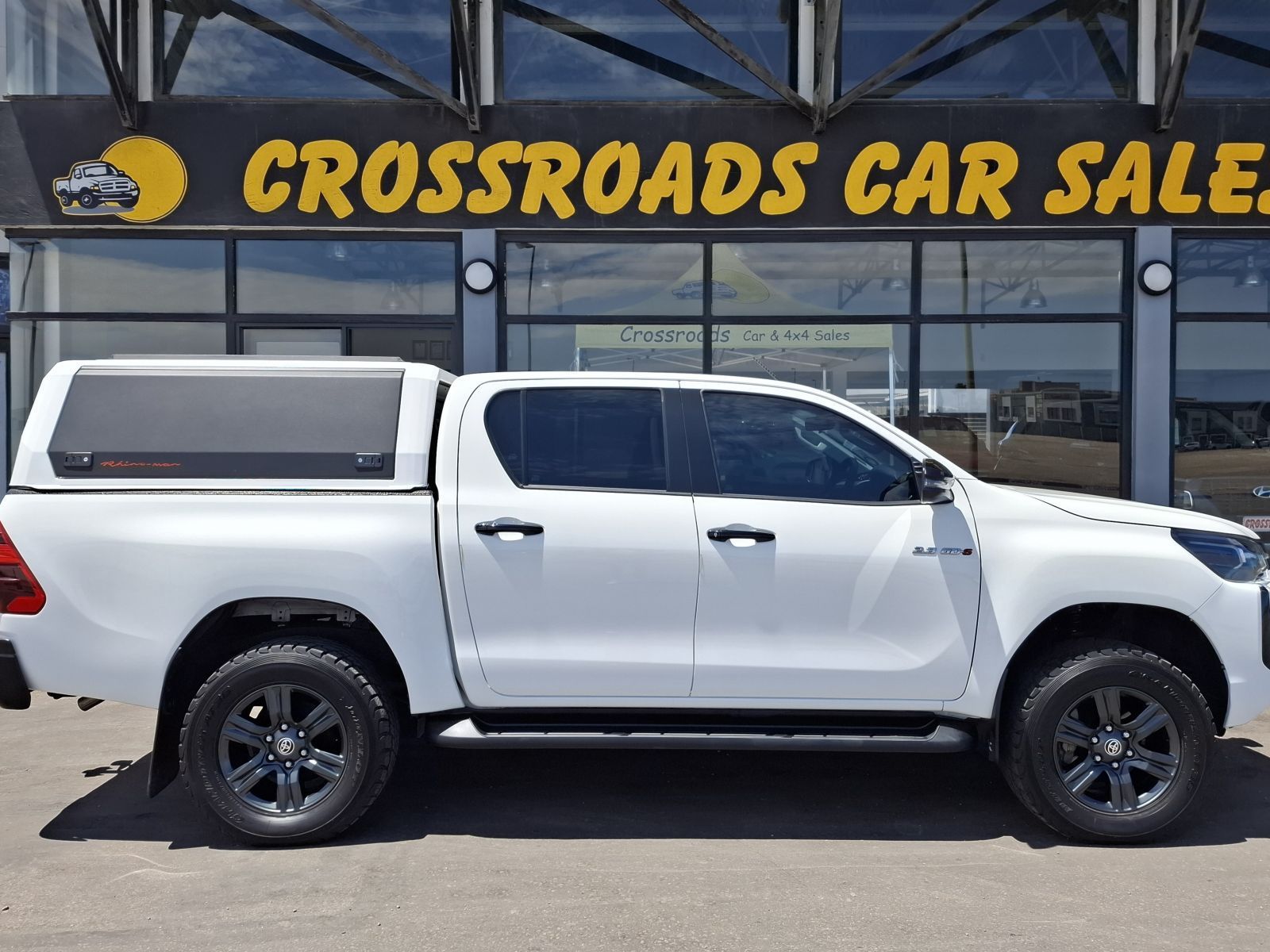 2025 Toyota HILUX 2.8 GD6 RAIDER D/C A/T 4X4 photo