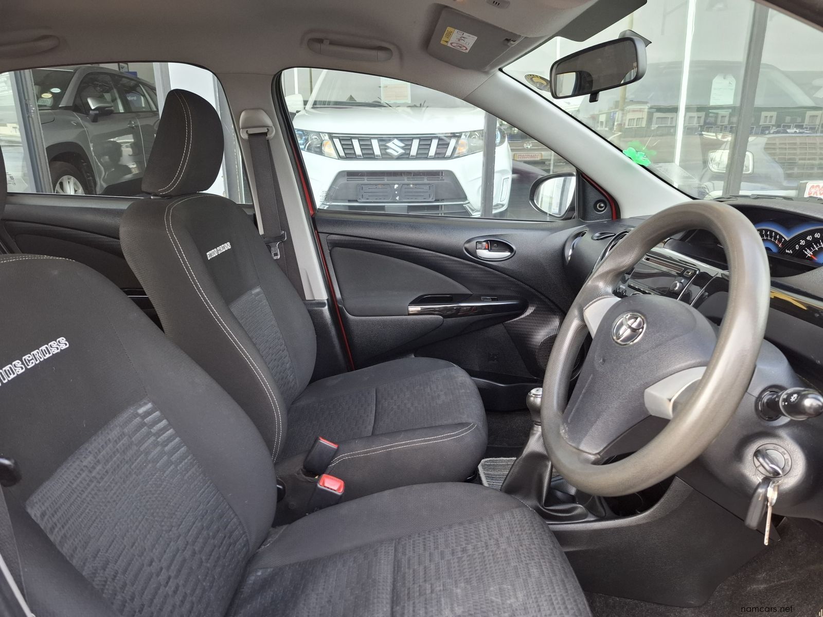 2016 Toyota Etios Cross 1.5 XS 5DR photo