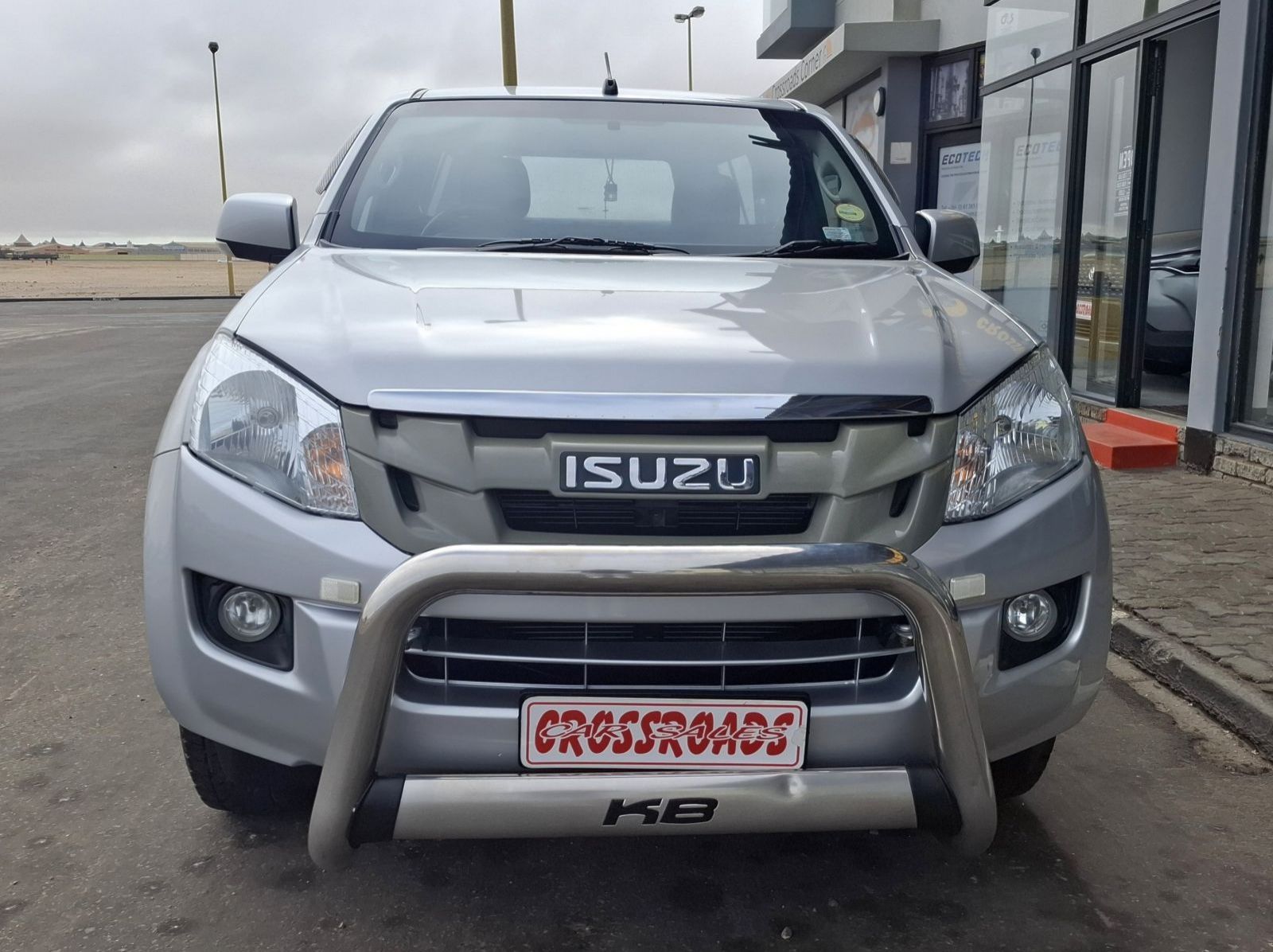 2016 Isuzu KB240 LE S/C 2X4 pictures