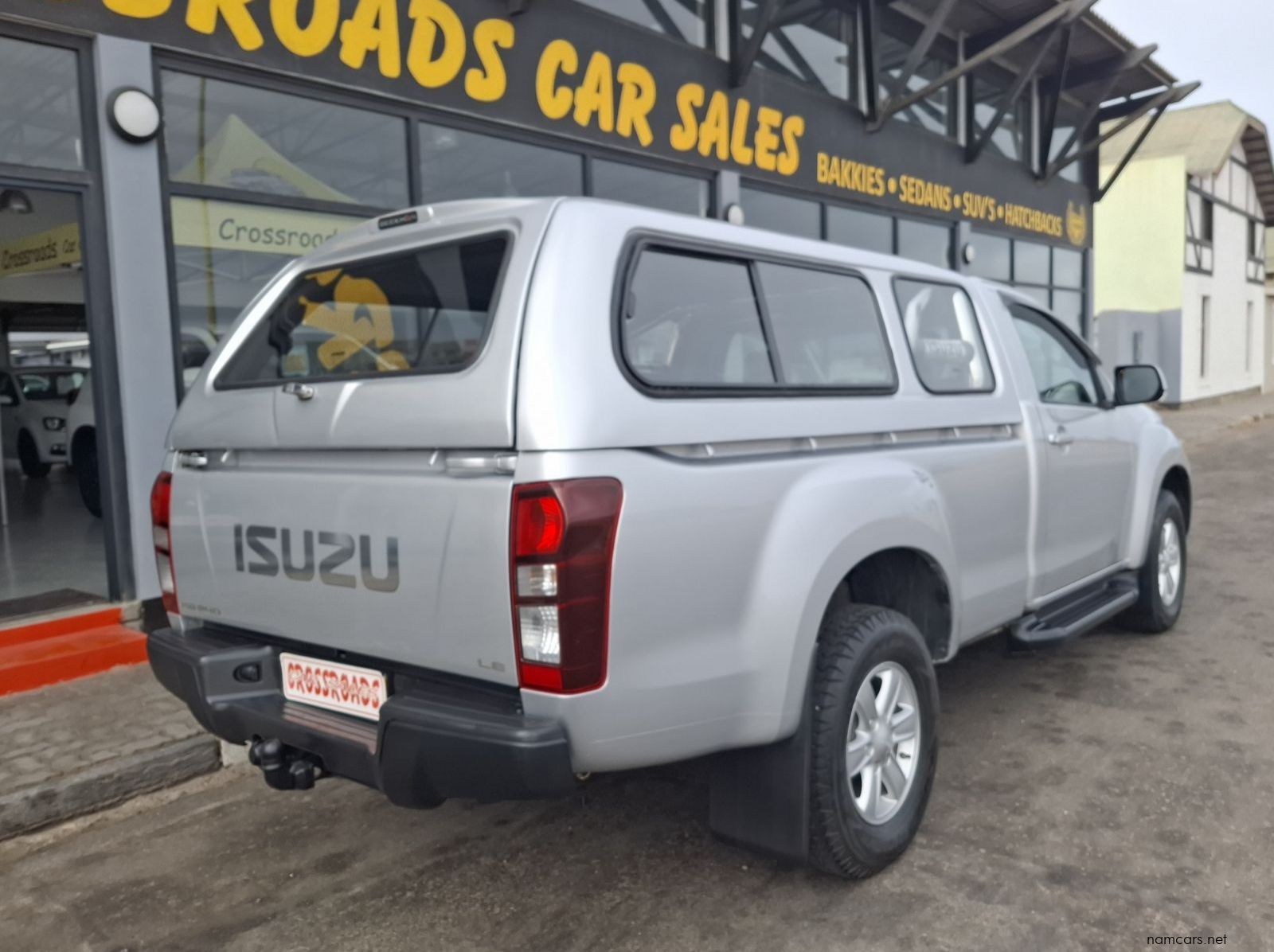 2016 Isuzu KB240 LE S/C 2X4 pictures
