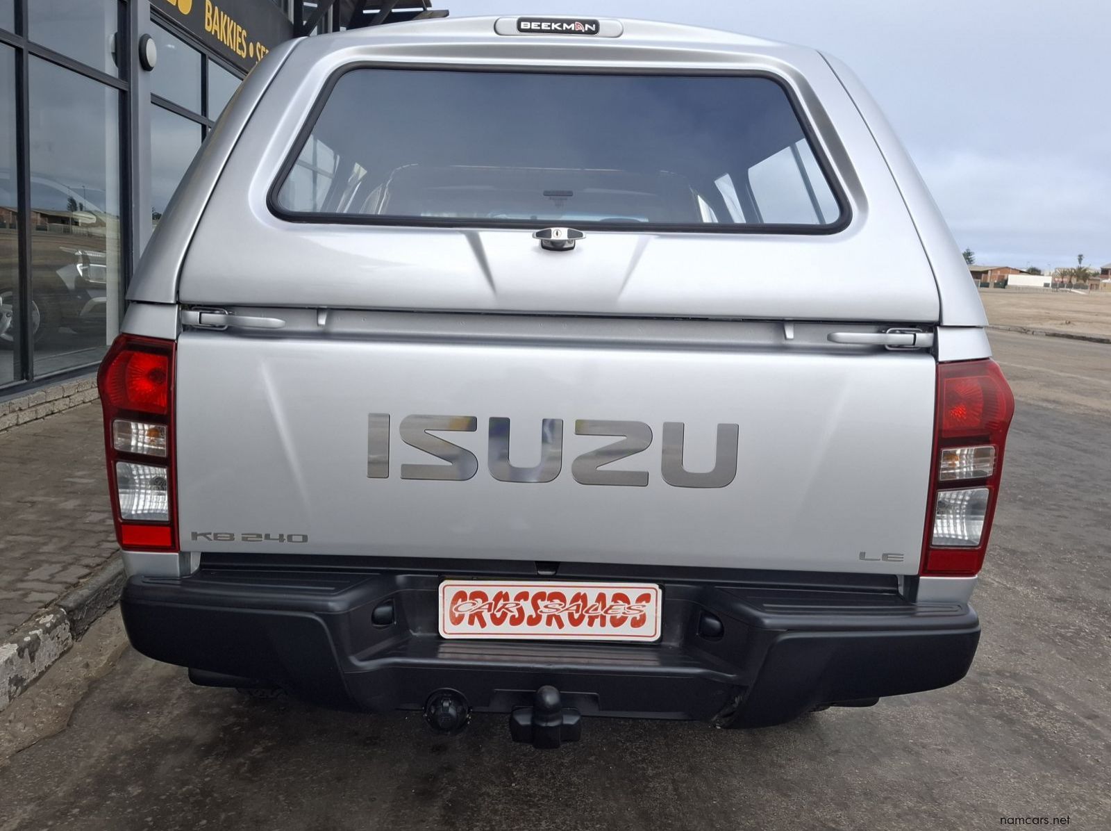 2016 Isuzu KB240 LE S/C 2X4 pictures