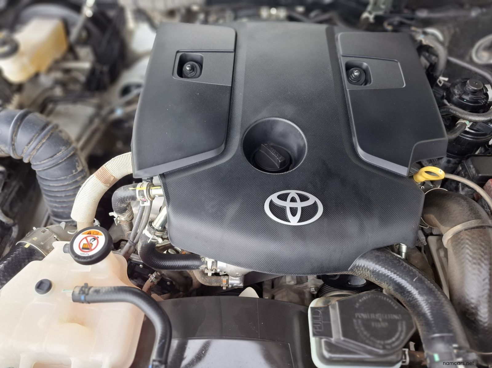 2024 Toyota HILUX 2.4 DG6 RAIDERD/C A/T 4X4 pictures