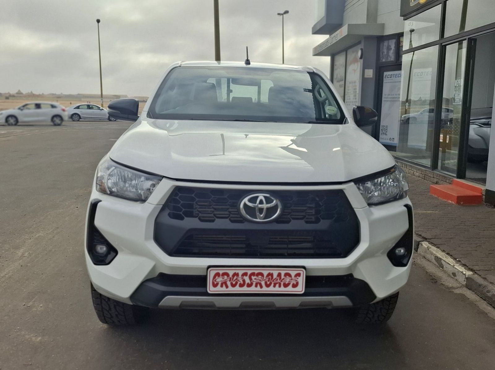 2024 Toyota HILUX 2.4 DG6 RAIDERD/C A/T 4X4 pictures