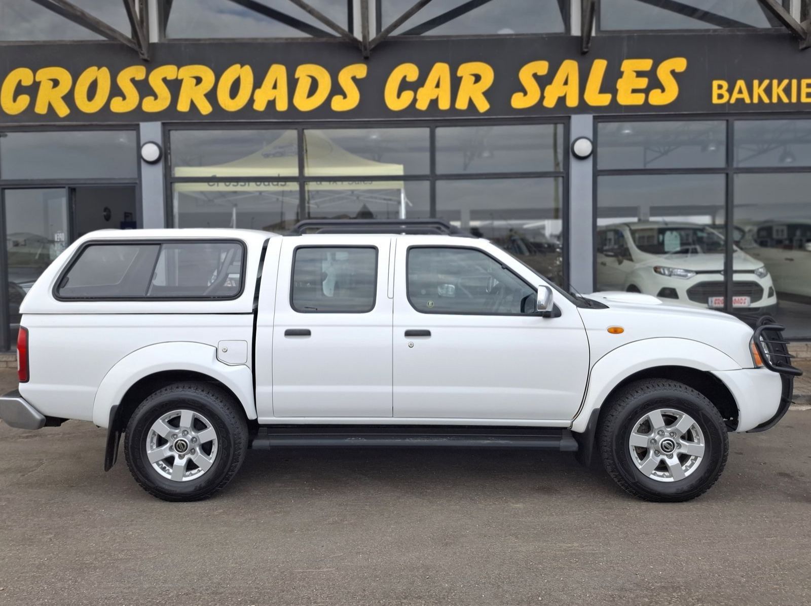 2019 Nissan NISSAN NP300 2.5 TDI D/C 2X4 pictures