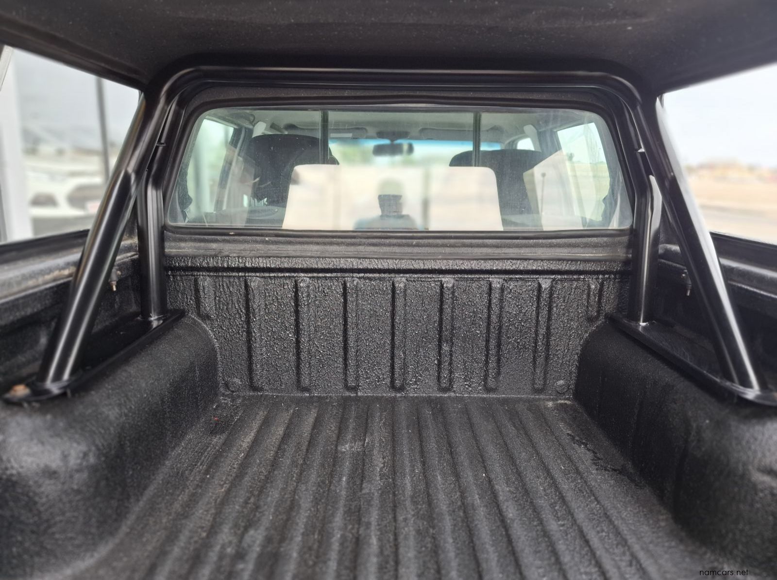 2019 Nissan NISSAN NP300 2.5 TDI D/C 2X4 pictures