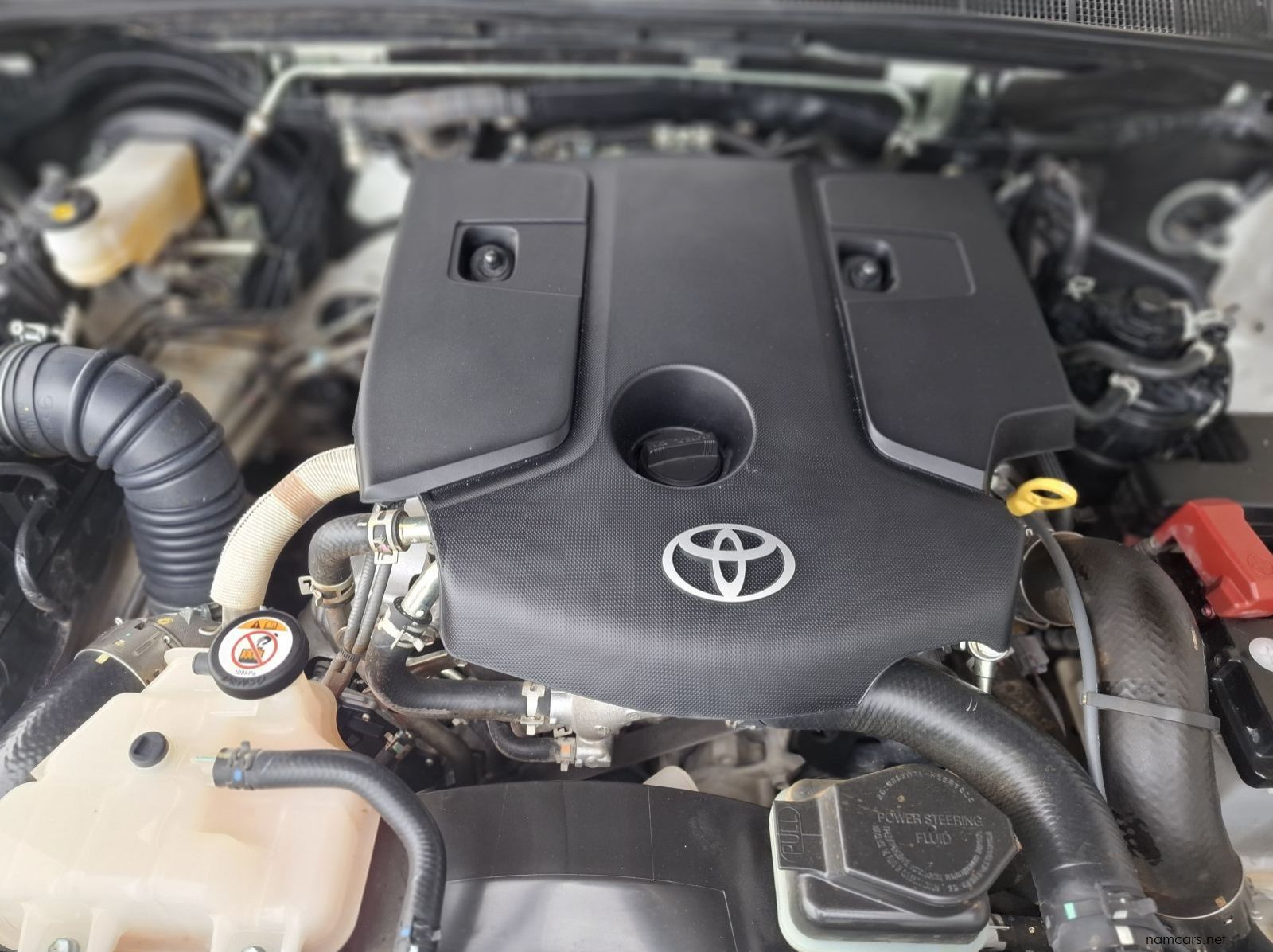 2024 Toyota HILUX 2.4 GD6 D/C A/T 4X4 pictures