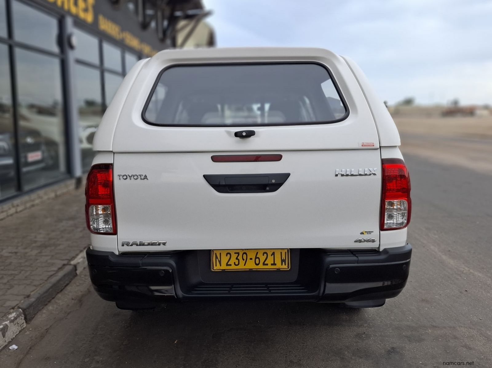 2024 Toyota HILUX 2.4 GD6 D/C A/T 4X4 pictures