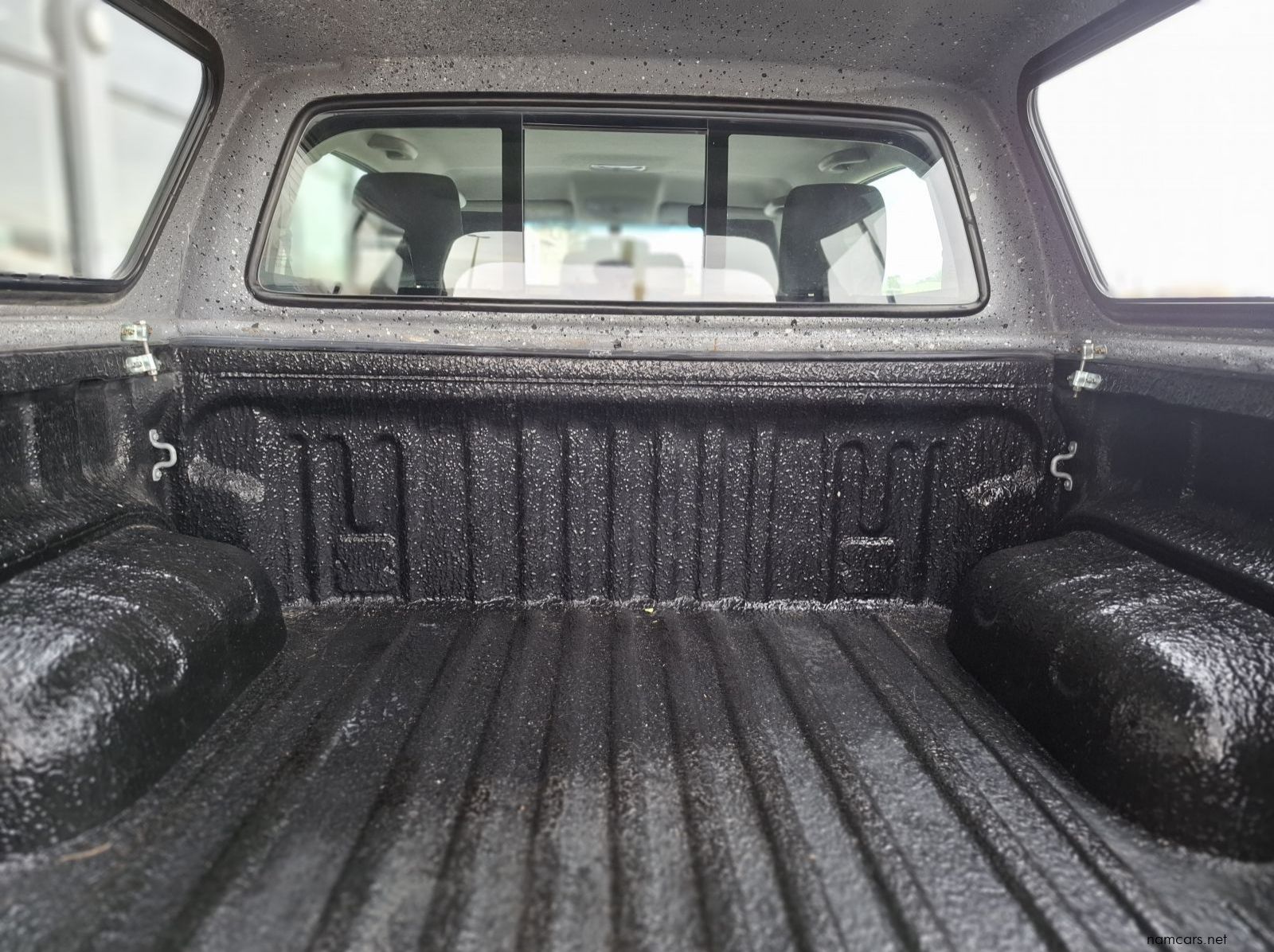 2024 Toyota HILUX 2.4 GD6 D/C A/T 4X4 pictures