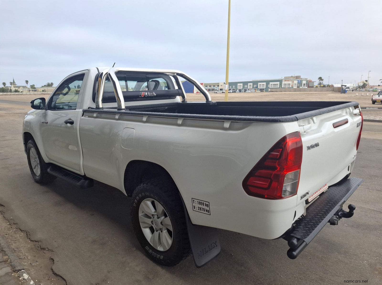 2019 Toyota HILUX 2.4 GD6 SRX S/C 4X4 pictures