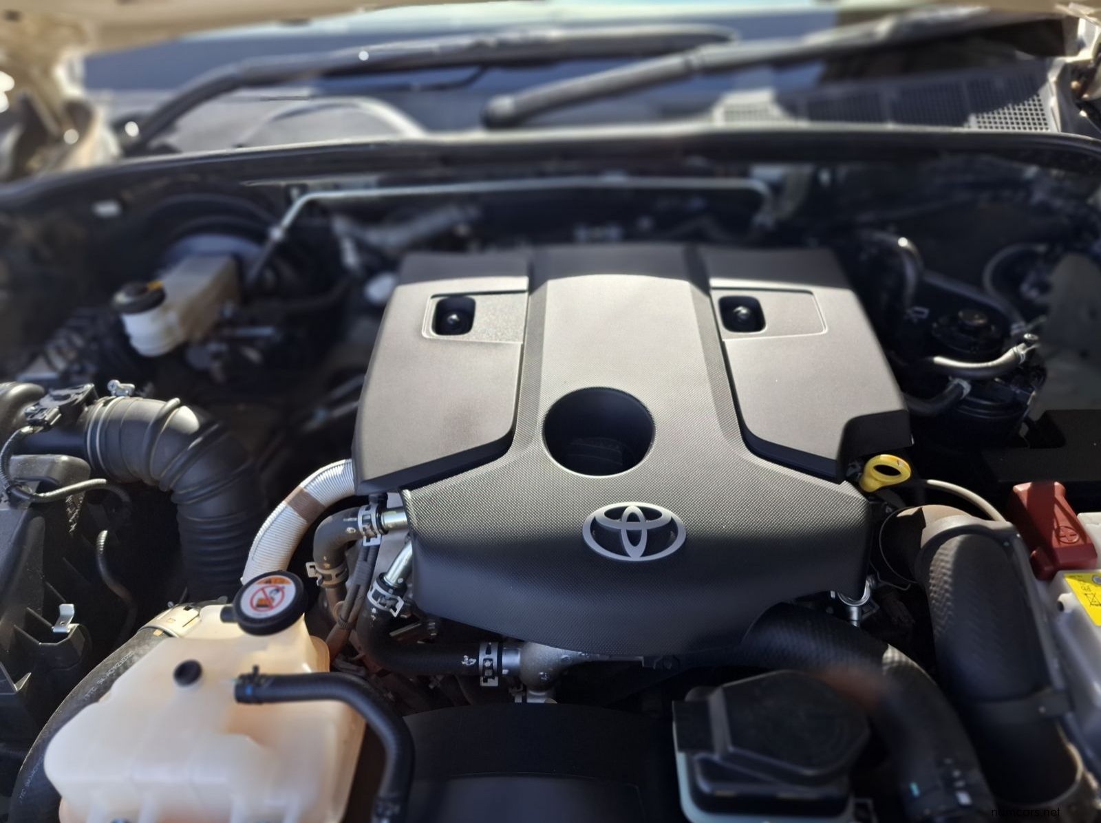 2022 Toyota HILUX RAIDER 2.4 GD6 E/CAB 4X2 pictures