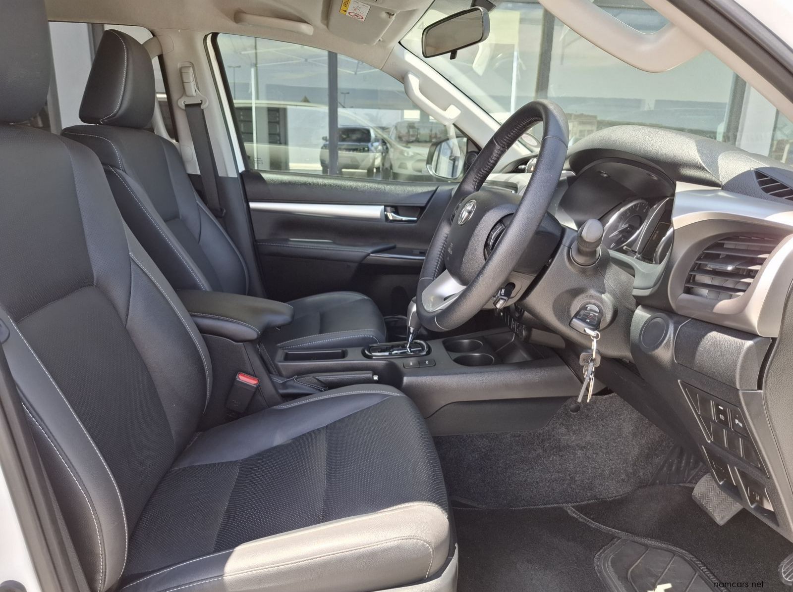 2025 Toyota HILUX 2.8 GD6 RAIDER D/C A/T 4X4 pictures