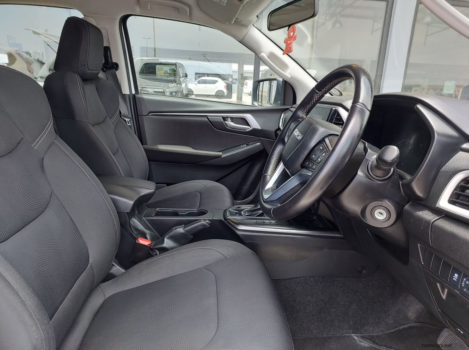 2023 Isuzu ISUZU D-MAX 1.9 LS D/C A/T 4X4 pictures