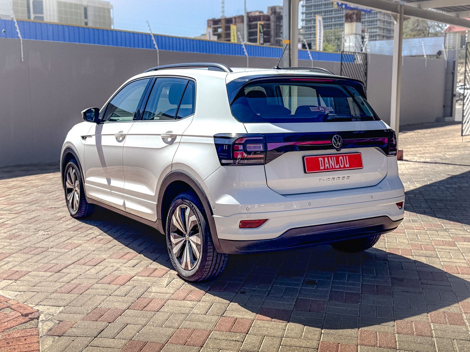 2023 Volkswagen T-Cross 1.0 TSI C/Line photo