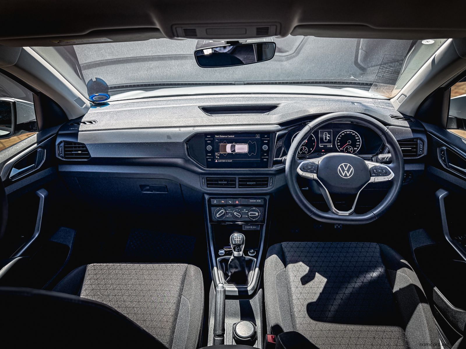 2023 Volkswagen T-Cross 1.0 TSI C/Line photo