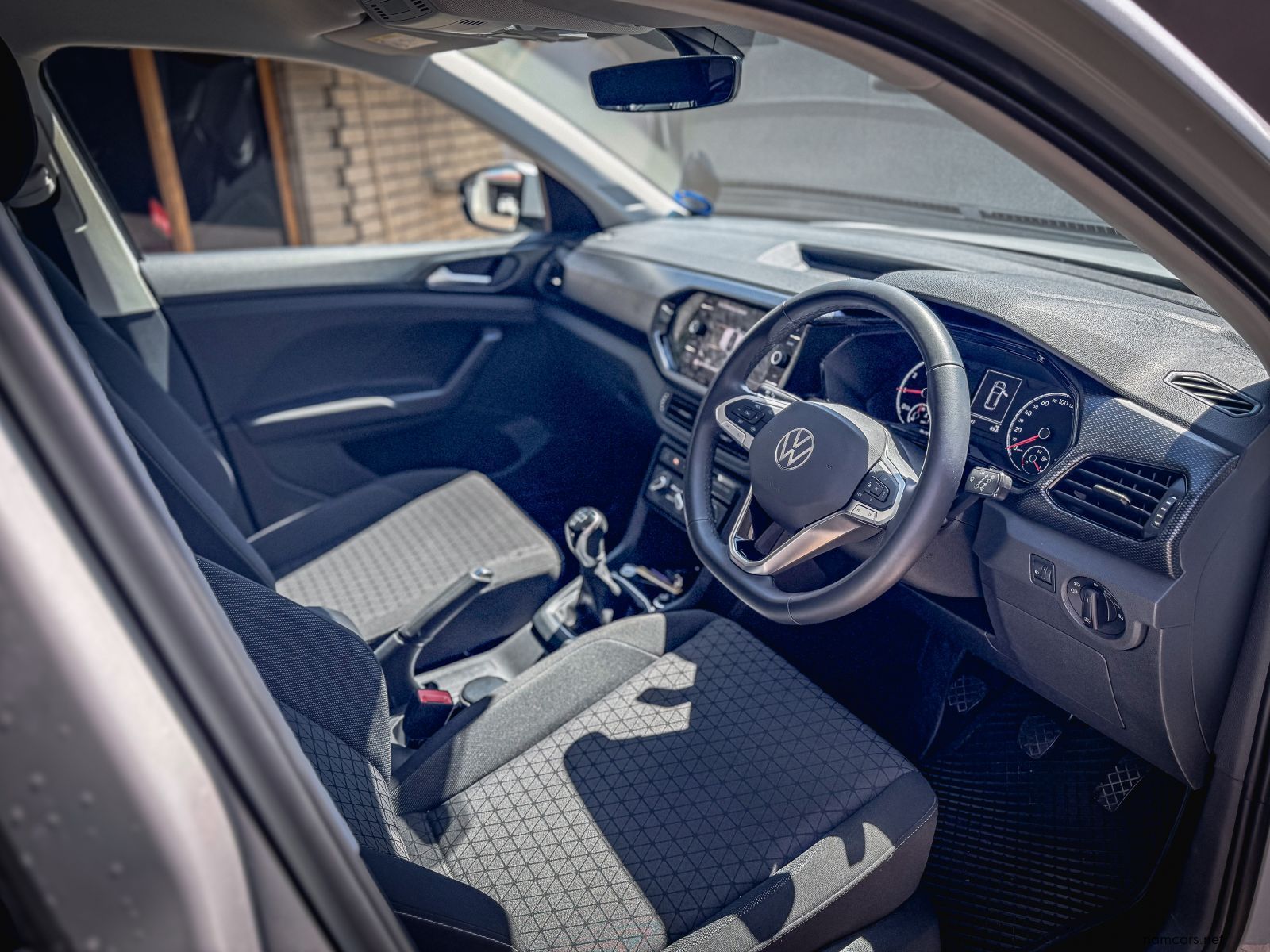 2023 Volkswagen T-Cross 1.0 TSI C/Line photo