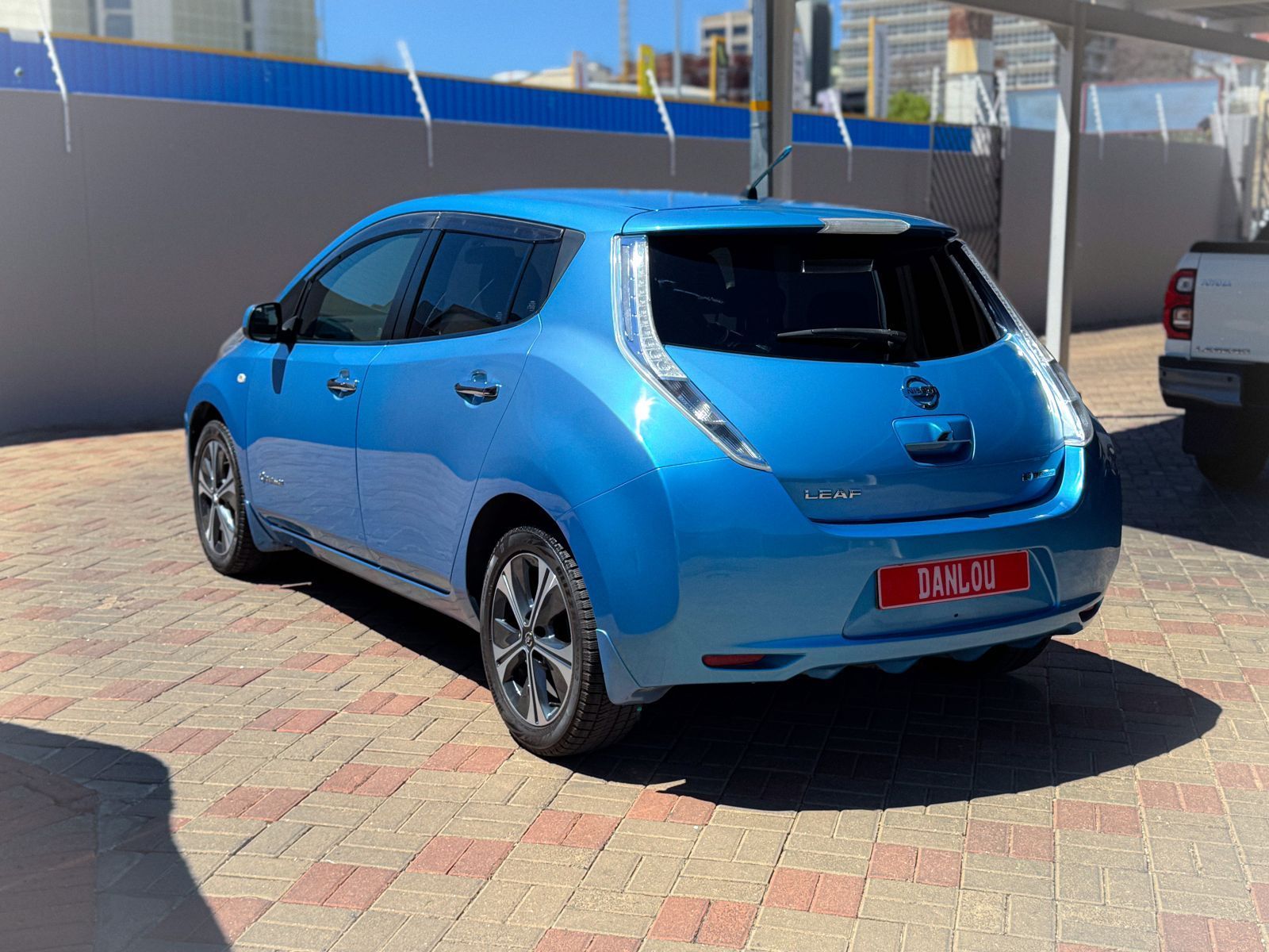2014 Nissan Leaf photo