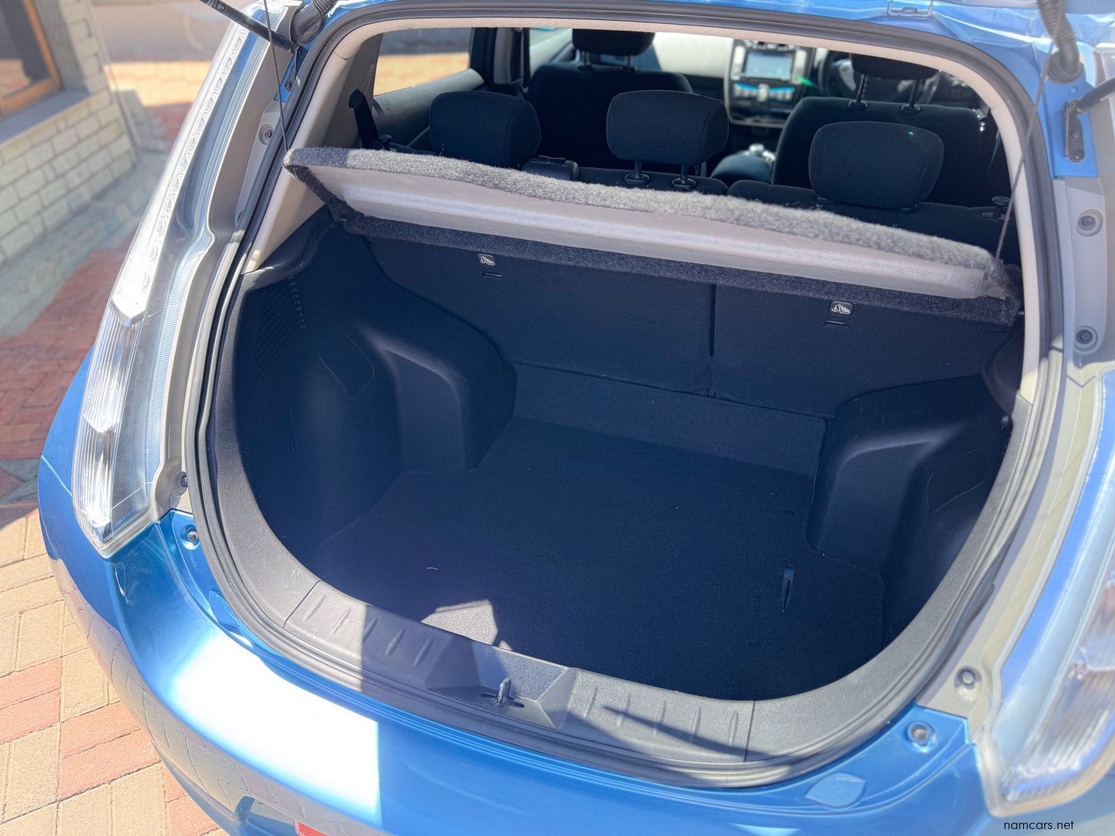 2014 Nissan Leaf photo