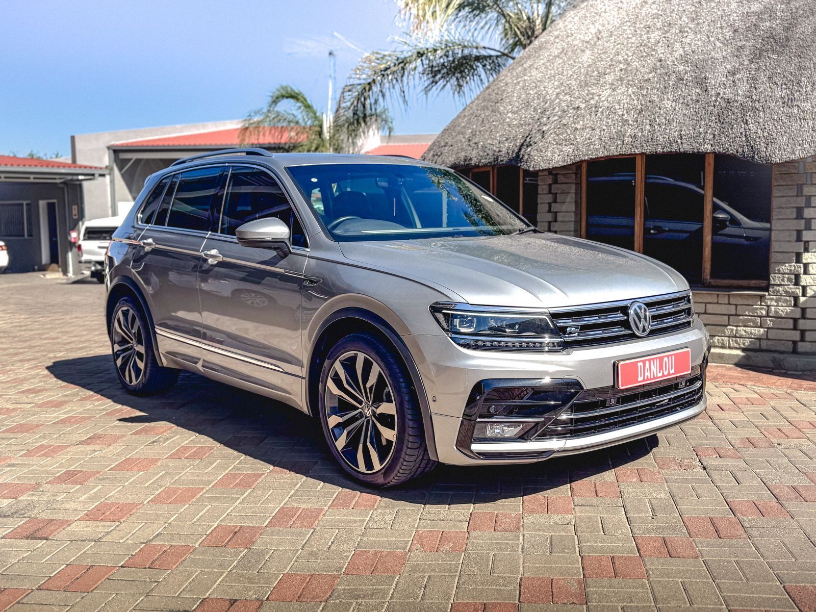 Volkswagen Tiguan 2.0 TSi H/Line DSG 4-Motion in Namibia