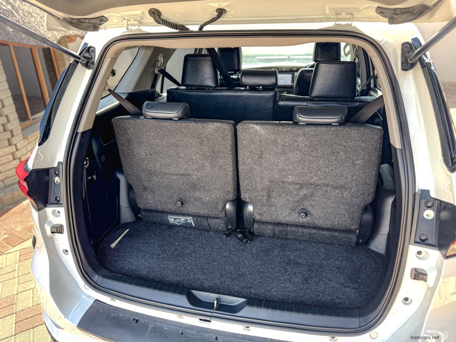 2025 Toyota Fortuner 2.4 GD-6 4X4 A/T photo